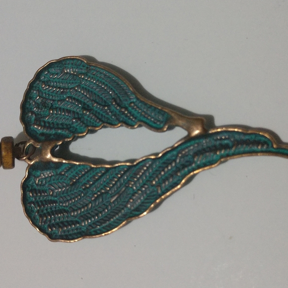 Necklace Angel Wings Heart Charm on Suede Strap - Picture 7 of 11